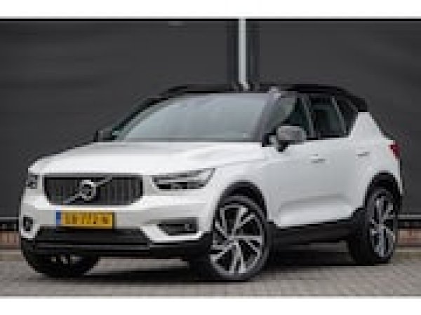 Volvo XC40 2.0 T5 AWD R-Design Intro Edition 2018 - voorkant