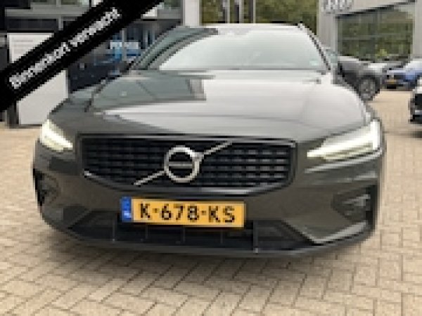 Volvo V60 2.0 B4 R-Design 2021 - voorkant