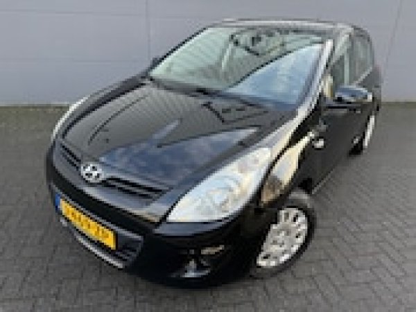 Hyundai I20 1.2i ActiveVersion Young 2012 - voorkant