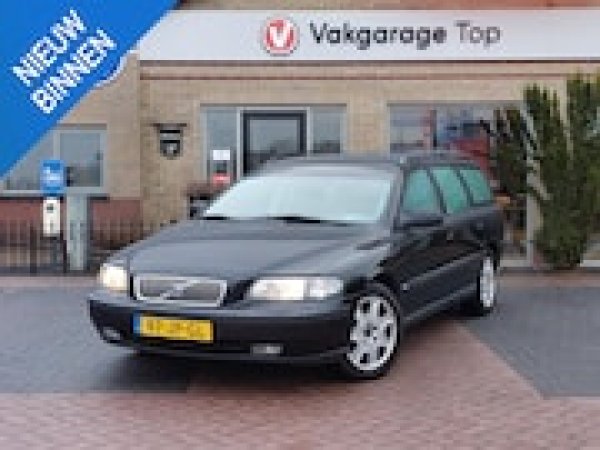 Volvo V70 2.4 Comfort Line 2002 - voorkant
