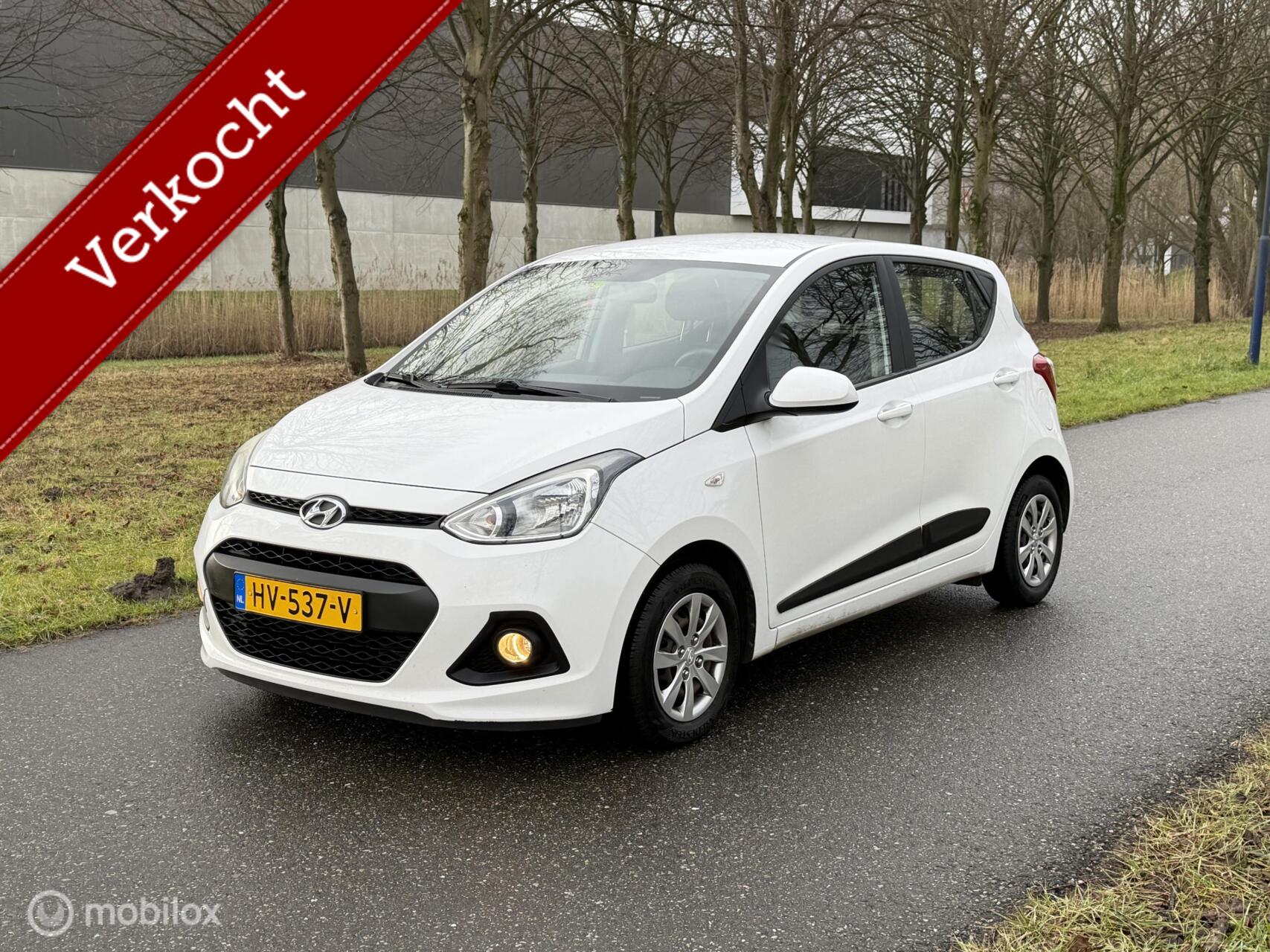 Hyundai I10 1.0i i-Motion Comfort*NEW APK*SCHERM*CRUISE*NAP 2016 - voorkant
