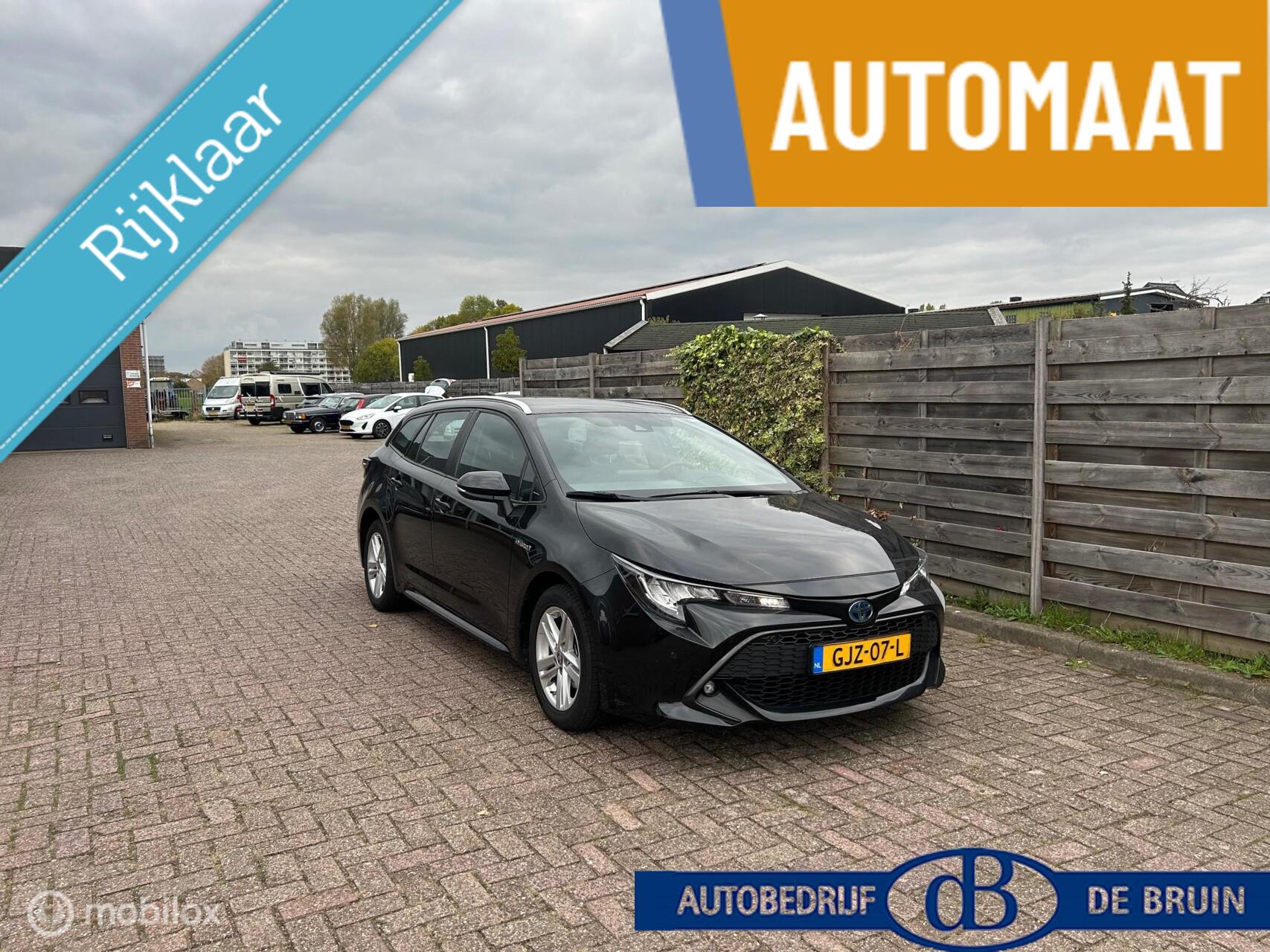 Toyota Toyota Corolla 1.8 Hybrid Dynamic Navigatie,Lm,PDC 2022 - voorkant