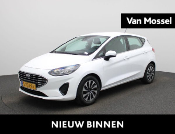 Ford Fiesta 1.0 EcoBoost Hybrid Titanium 2023 - voorkant