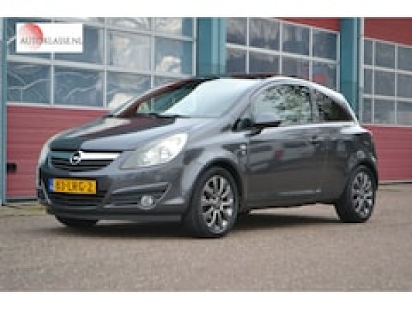 Opel Corsa 1.2-16V '111' Edition 2010 - voorkant