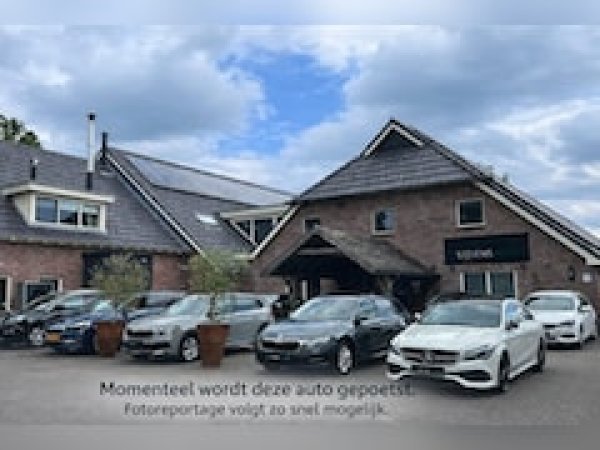 Peugeot 208 1.2 PureTech Blue Lease Allure 2021 - voorkant
