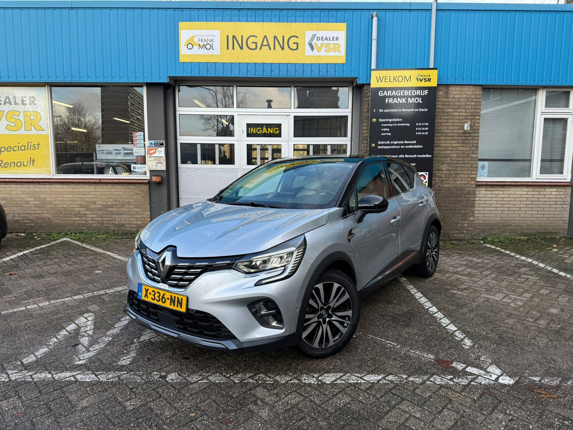 Renault Captur 1.6 E-Tech Plug-in Hybrid 160 Initiale Paris|Pano|Camera|FULL OPTIE||INCL. 12mnd Bovag Garantie 2020 - voorkant
