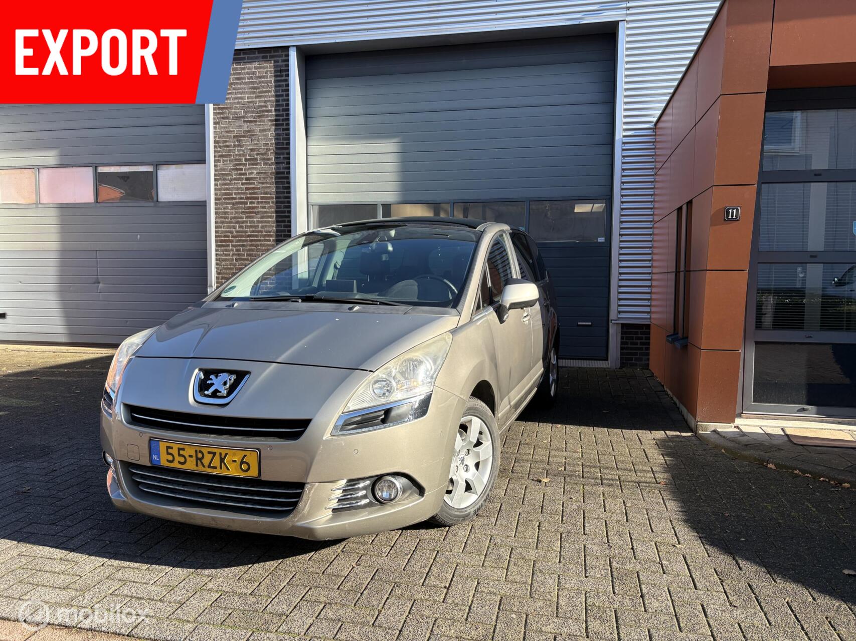 Foto van PEUGEOT 5008