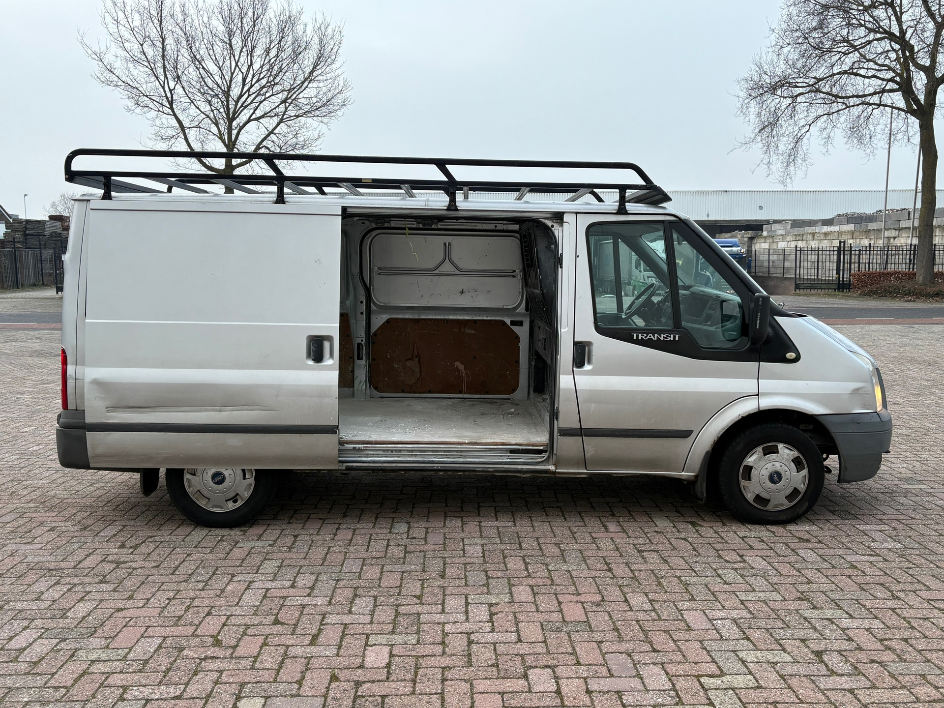Foto van Ford Transit 280m Van LR 115dpf 4.36