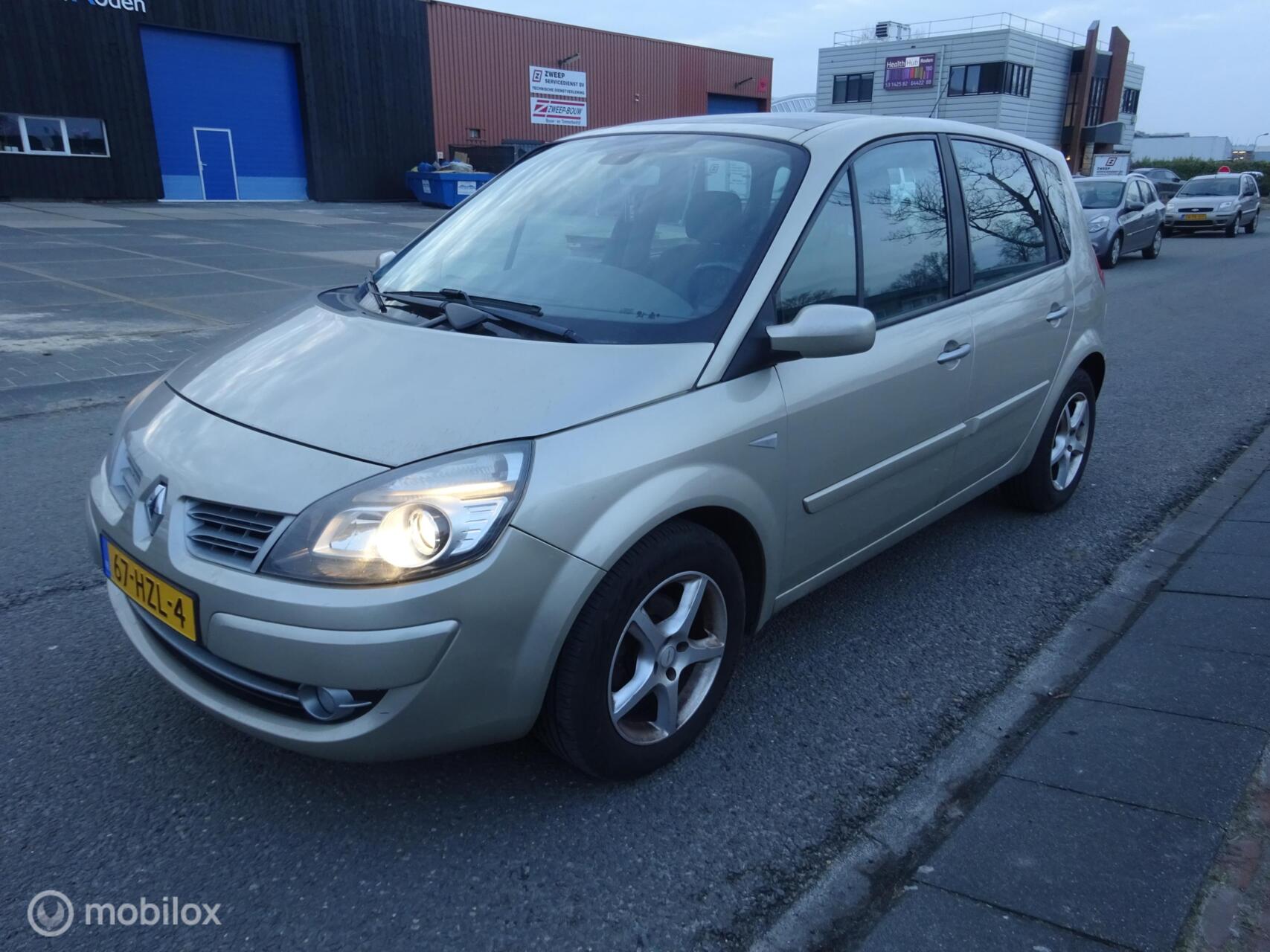 Foto van RENAULT MEGANE SCENIC