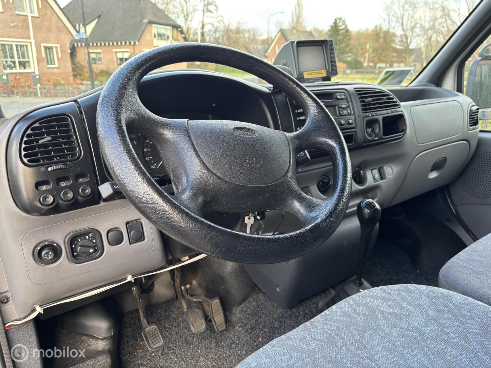 Foto van Ford Transit 190d Majestic-l