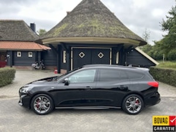 Ford Focus 1.0 EcoBoost Hybrid ST Line X Business 2021 - voorkant