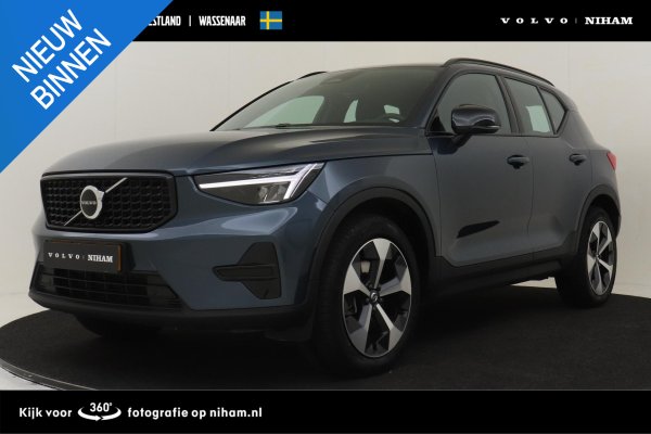 Volvo XC40 2.0 B4 Plus Dark 2025 - voorkant