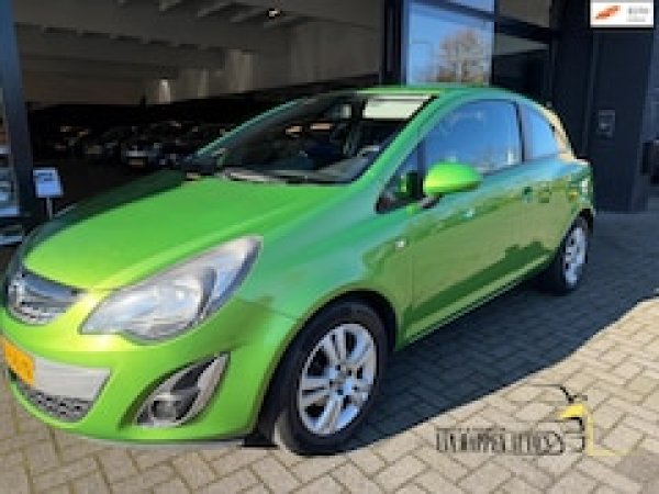 Opel Corsa 1.2-16V Cosmo 2014 - voorkant