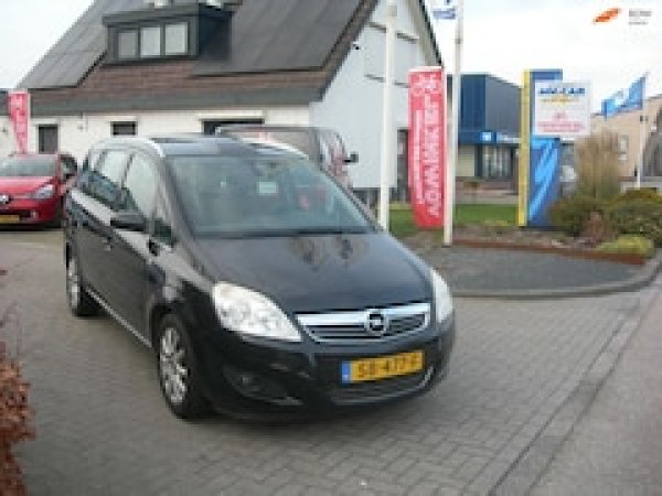 Foto van Opel Zafira