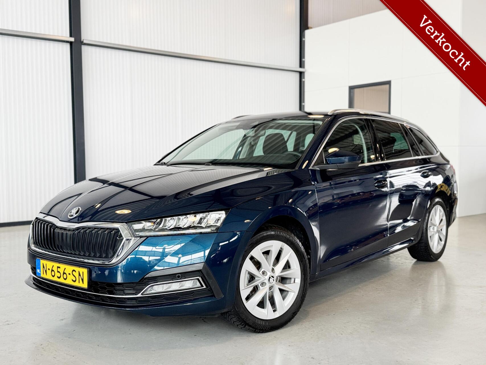 Skoda Octavia 1.0 TSI Business Edition Plus|Elektr.Wegklapbare Trekhaak|Adapt.Cruise|Camera|Stoelverw| 2022 - voorkant