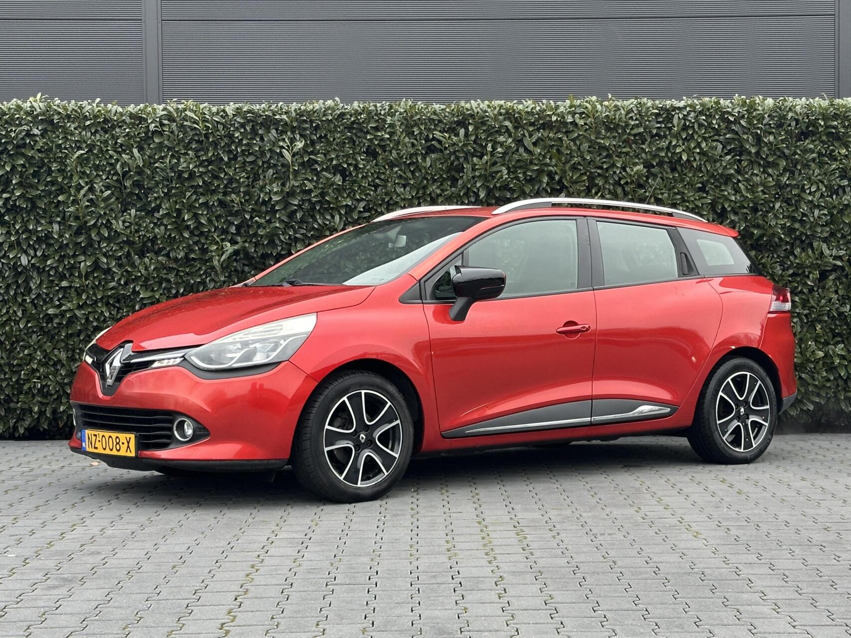 Renault Clio 0.9 TCe Dynamique, NAVI, CRUISE, KEYLESS, CLIMATE CONTROL, LICHTMETAAL 16" 2013 - voorkant