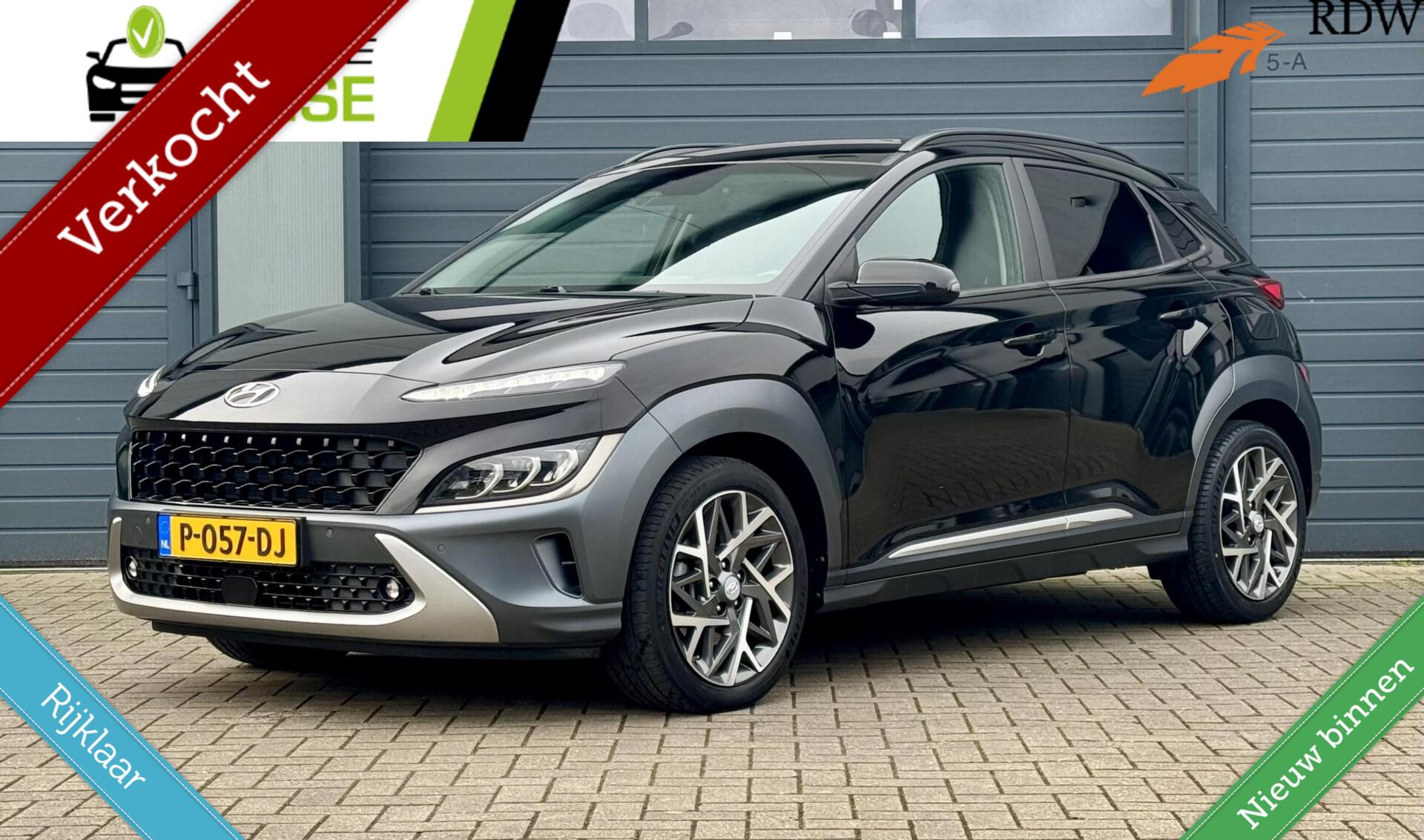 Hyundai Kona 1.6 GDI 140pk HEV Premium | Hybride | FULL OPTIONS !|  74.000 km NAP | Trekhaak | Automaat | Rijklaar | 2022 - voorkant