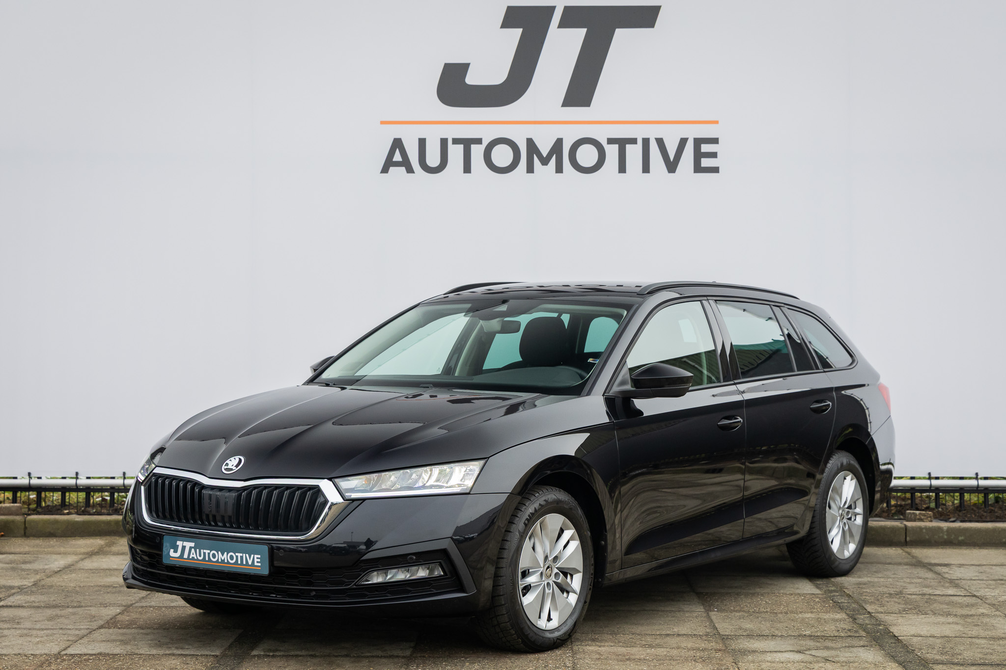 Skoda Octavia 1.0 TSI Bns Edition Trekhaak | Stoelverw | Elek kofferbak 2022 - voorkant