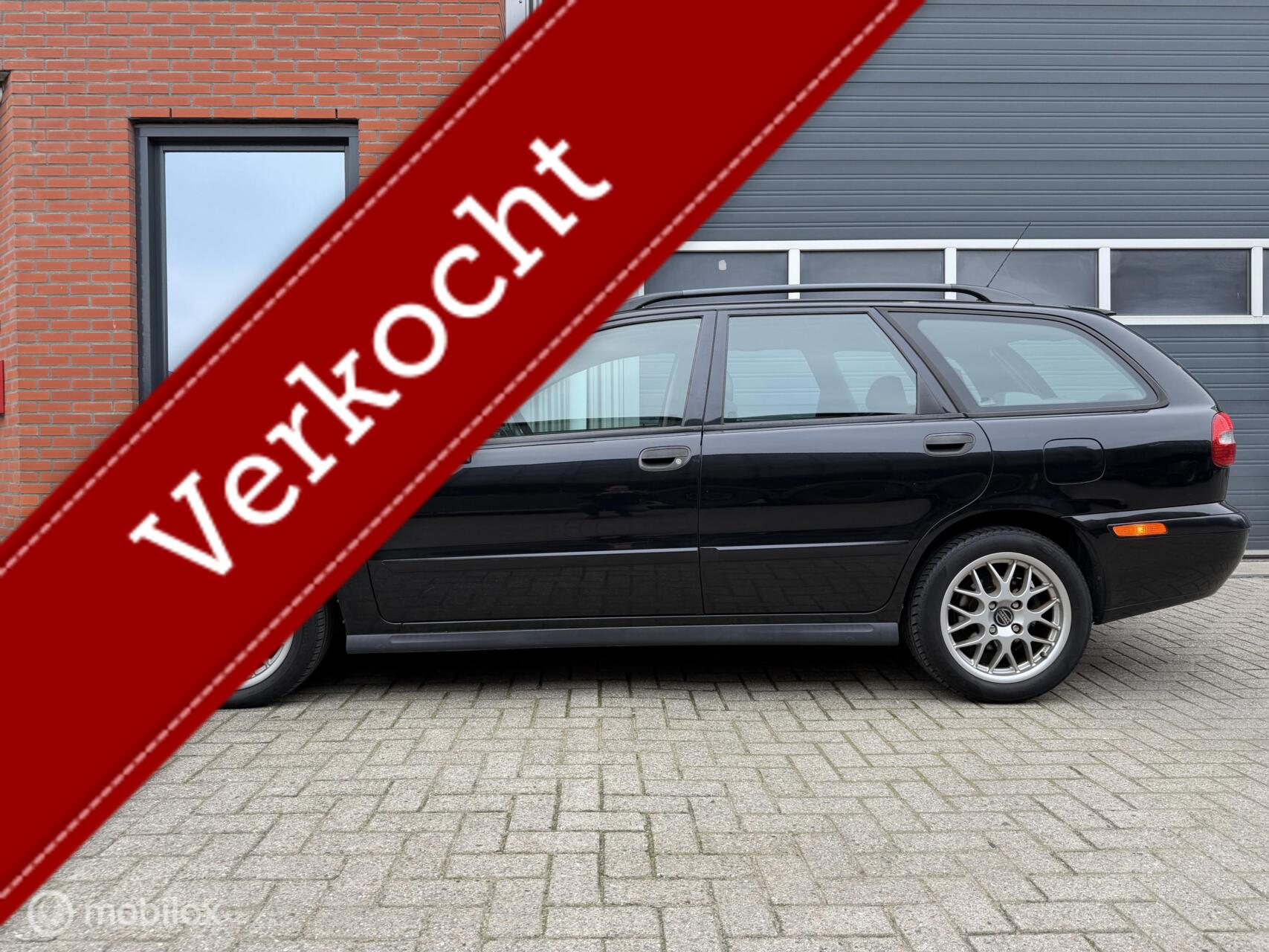 Foto van VOLVO V40