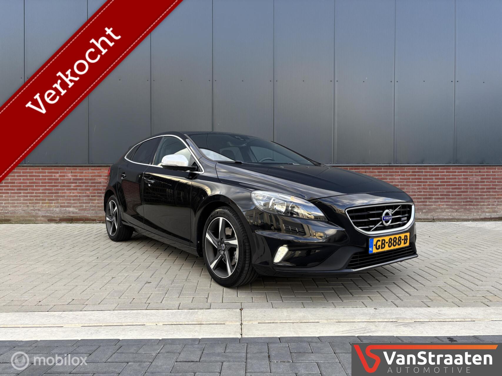 Volvo V40 1.6 T4 R-Design | Panoramadak | Merkdealer onderh. 2015 - voorkant