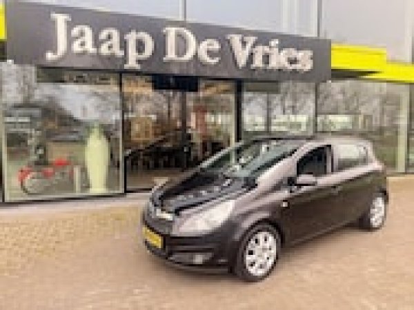 Opel Corsa 1.4-16V Cosmo 2010 - voorkant
