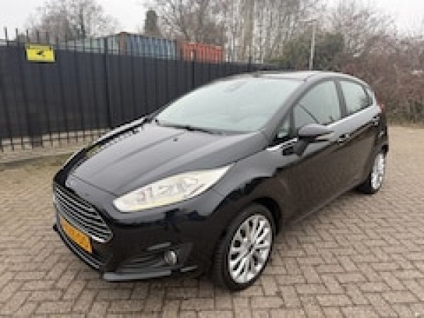 Ford Fiesta 1.0 EcoBoost Titanium 2013 - voorkant