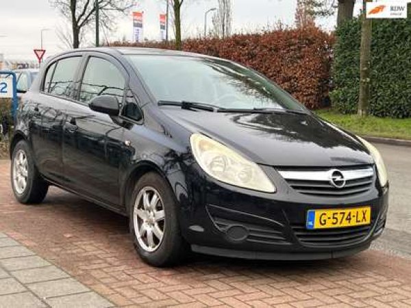 Opel Corsa 1.2-16V Selection 2009 - voorkant