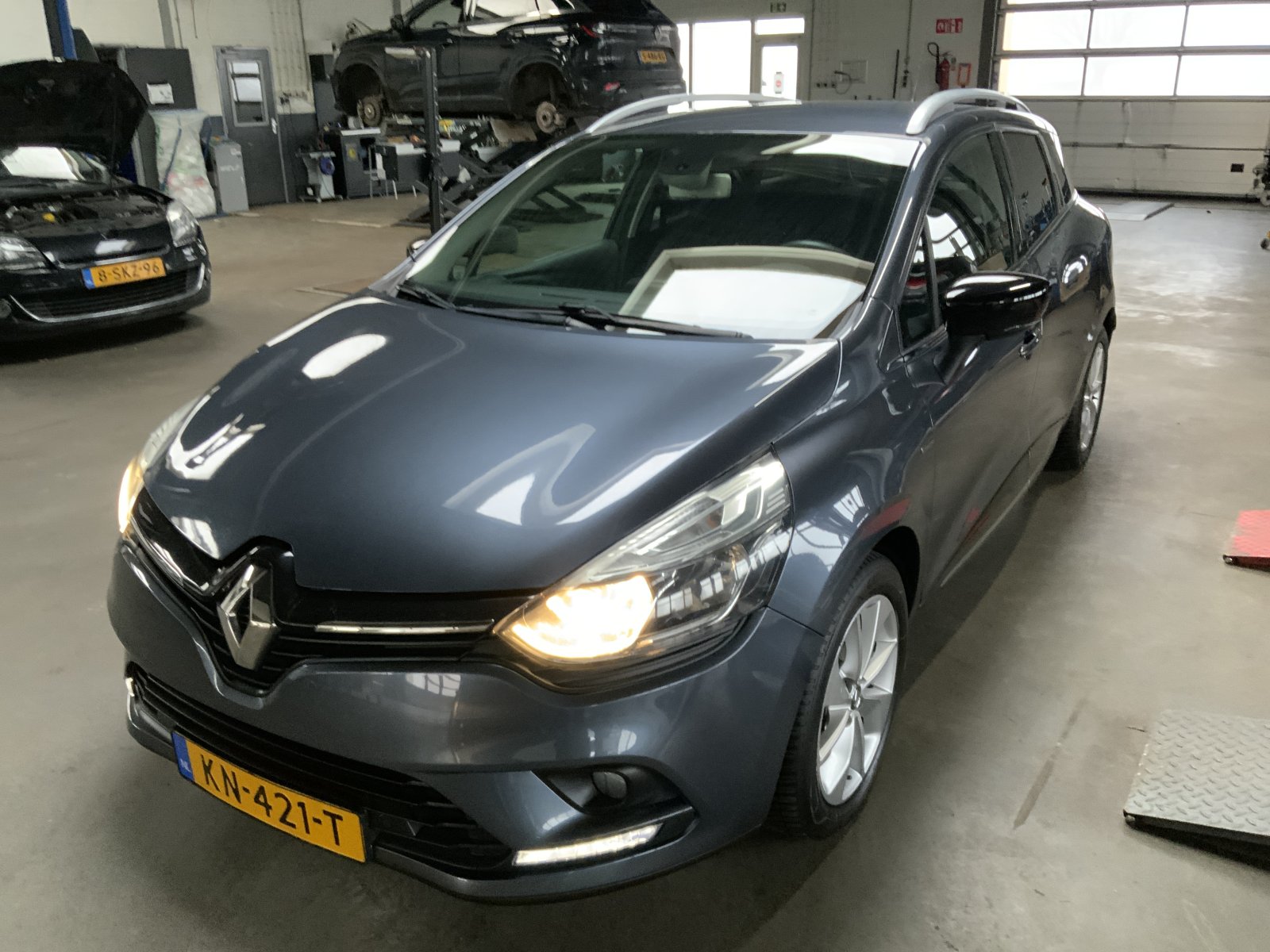 Renault Clio Estate 0.9 TCe Limited 2016 - voorkant