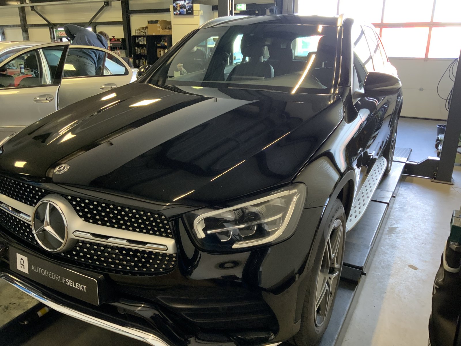 Mercedes-Benz Glc-klasse 300e 4M Bns Sol. AMG 2020 - voorkant