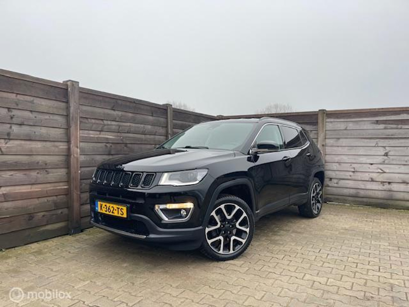 Foto van JEEP COMPASS