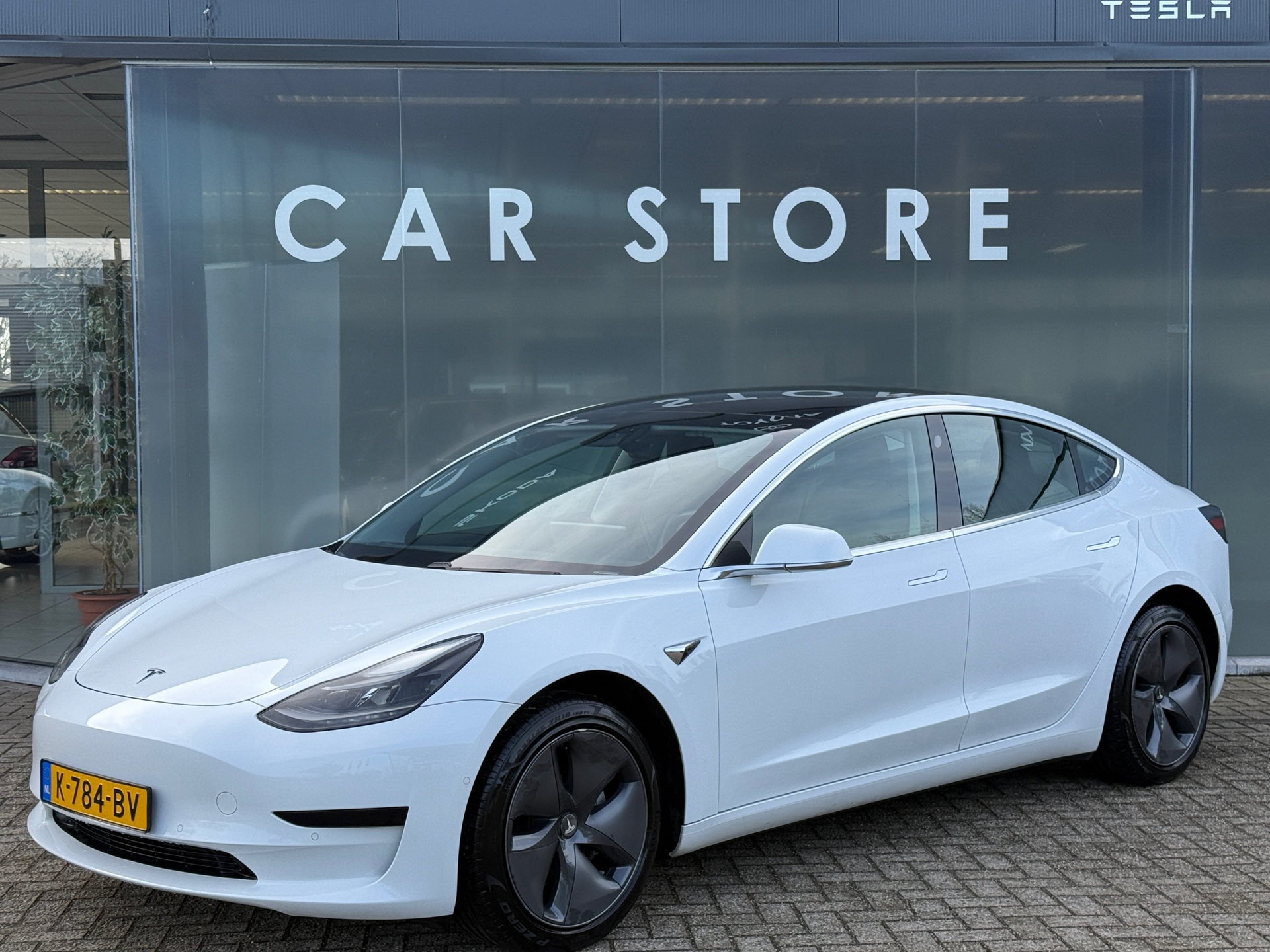 Tesla Model 3 Standard RWD Plus 60 kWh 93% SOH Autopilot 2020 - voorkant