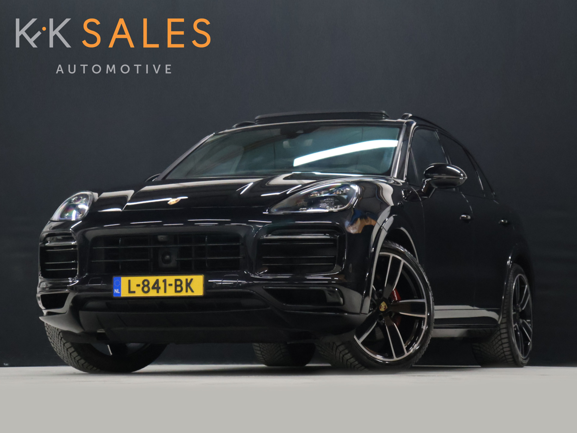 Foto van PORSCHE CAYENNE E-HYBRID