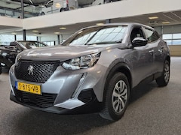 Peugeot 2008 1.2 PureTech Active Pack 2023 - voorkant