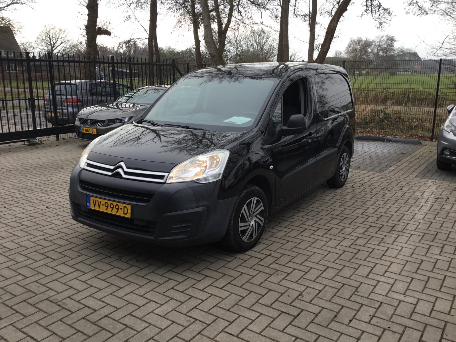 Citroen Berlingo 1.6 BlueHDI 100 Club 2016 - voorkant