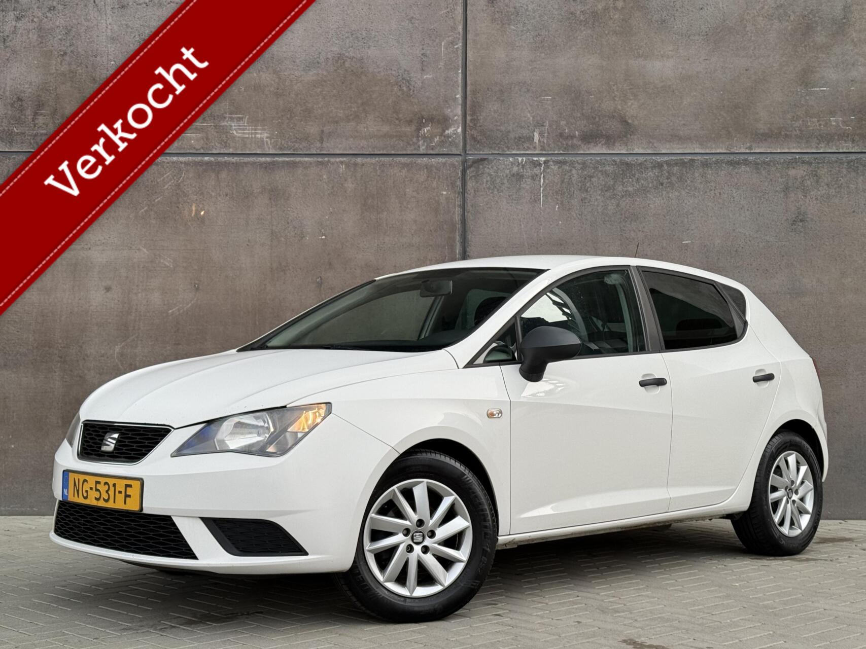 Seat Ibiza 1.0 MPI Reference 5 Deurs | Airco | Bluetooth | Lichtmetaal! 2016 - voorkant