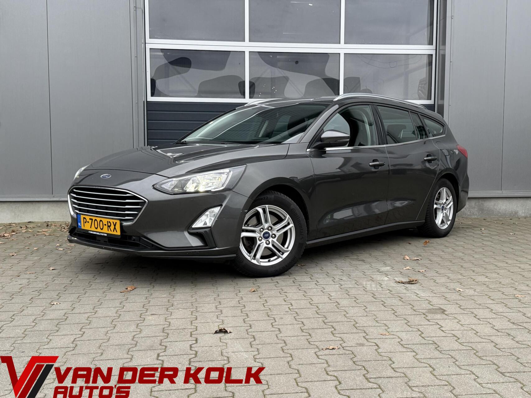 Ford Focus 1.0 EcoBoost Hybrid Trend Edition Business | CarPlay | Camera |  LED | Navigatie | Climate | Cruise | Trekhaak 2022 - voorkant
