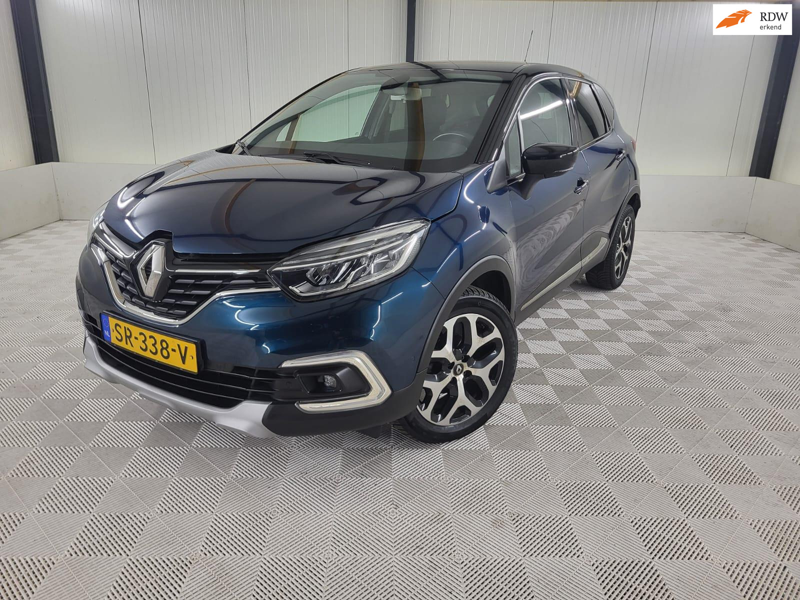 Renault Captur 0.9 TCe Intens, Camera, Navigatie 2018 - voorkant