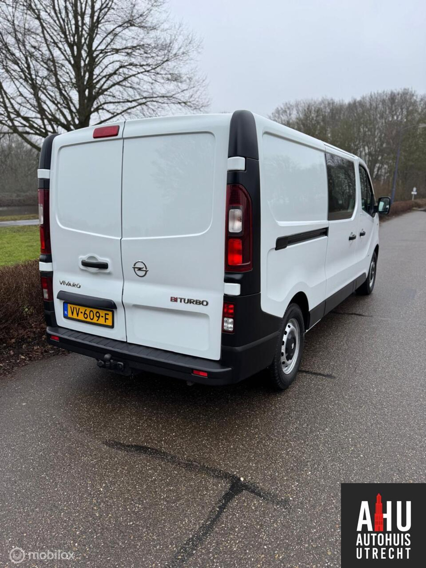 Foto van Opel Vivaro-b