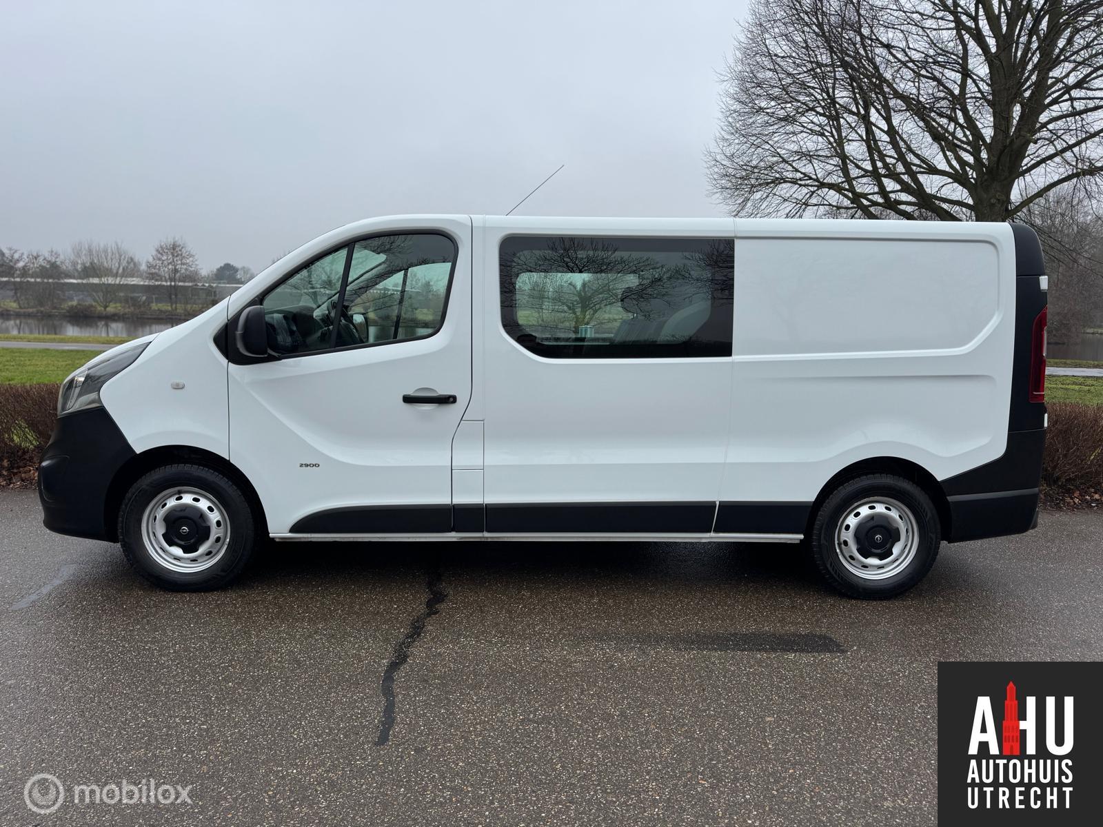 Foto van Opel Vivaro-b