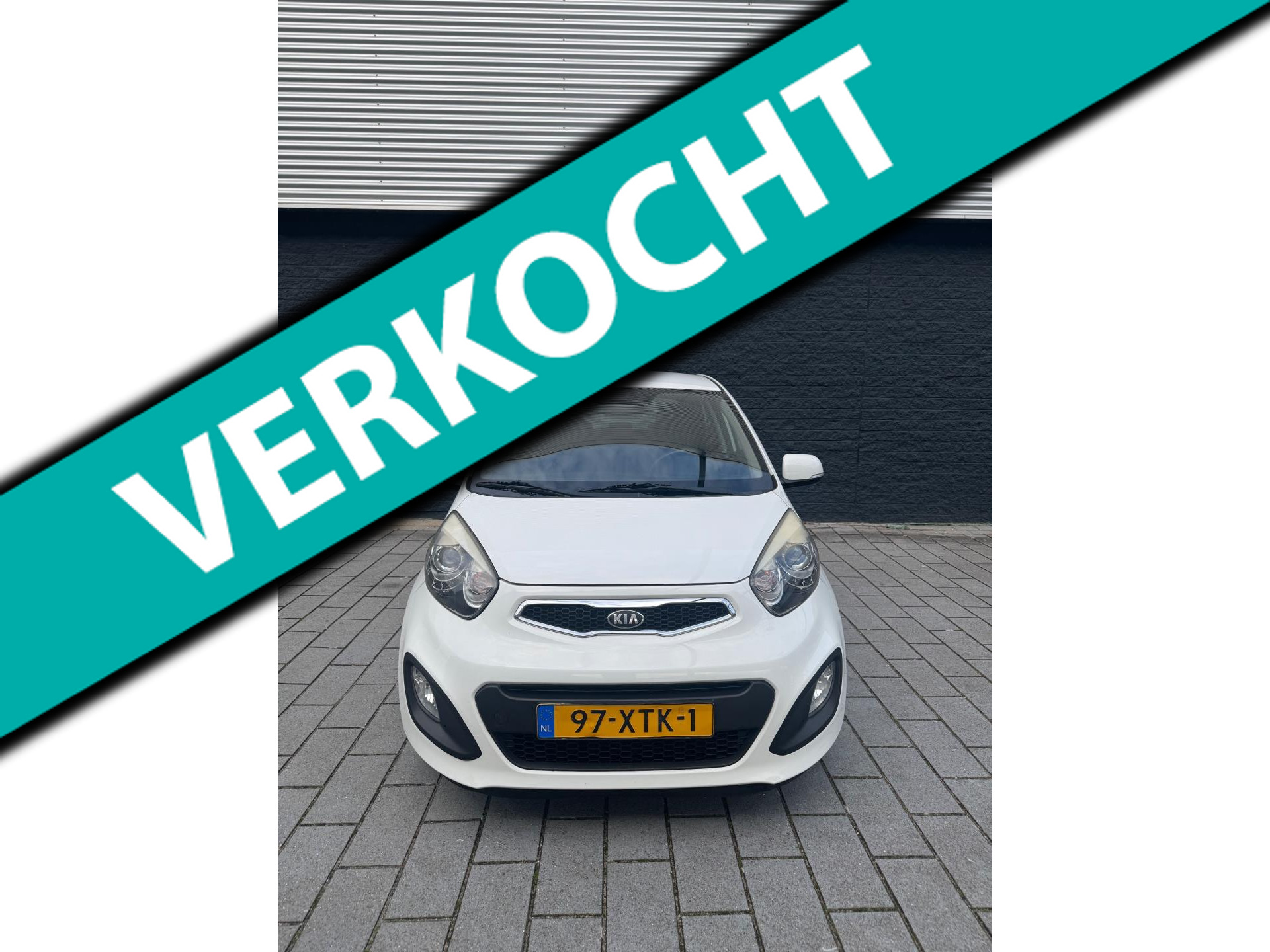 Kia Picanto 1.0 CVVT Plus Pack   Airco/bloothd/lm velgen 2012 - voorkant