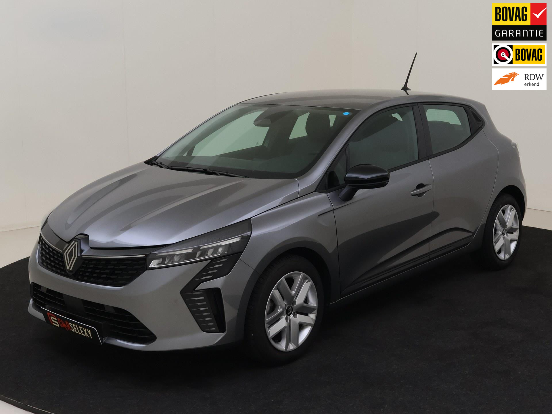 Renault Clio 1.0 TCe 90 GPF evolution AppleCarPlay/Stuurverwarming/LED 2025 - voorkant