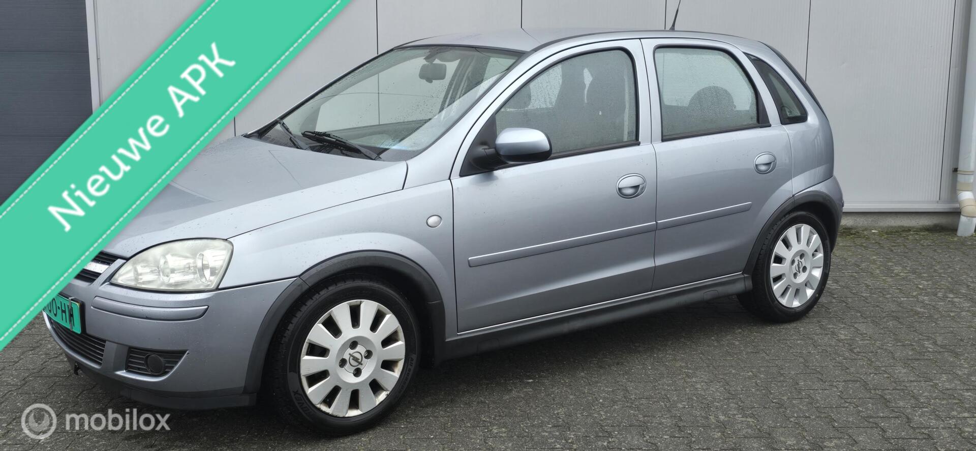 Opel Corsa-c 1.4-16V Maxx 2004 - voorkant