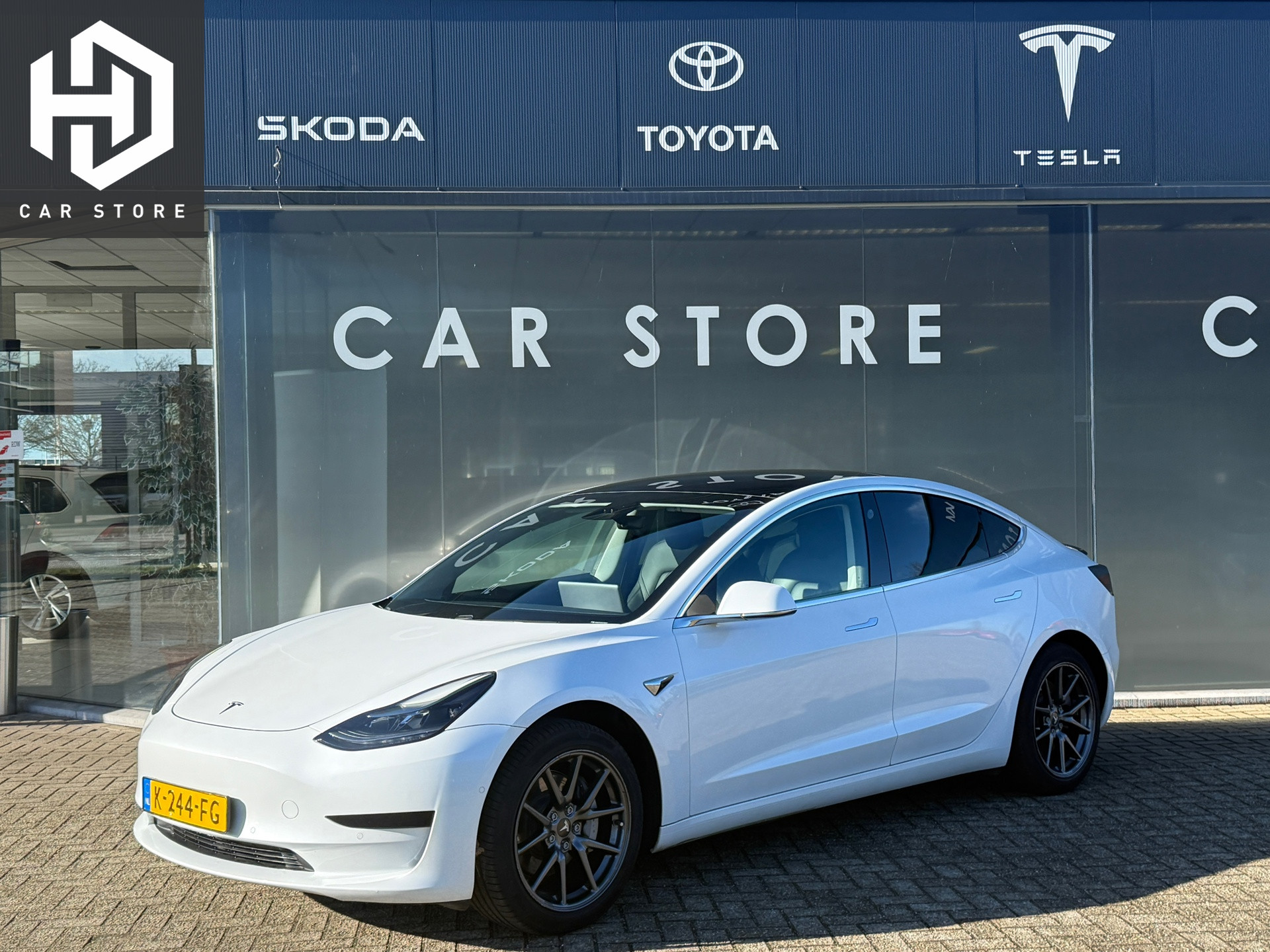 Tesla Model 3 Standard RWD Plus 60 kWh 93% SOH Autopilot 2020 - voorkant