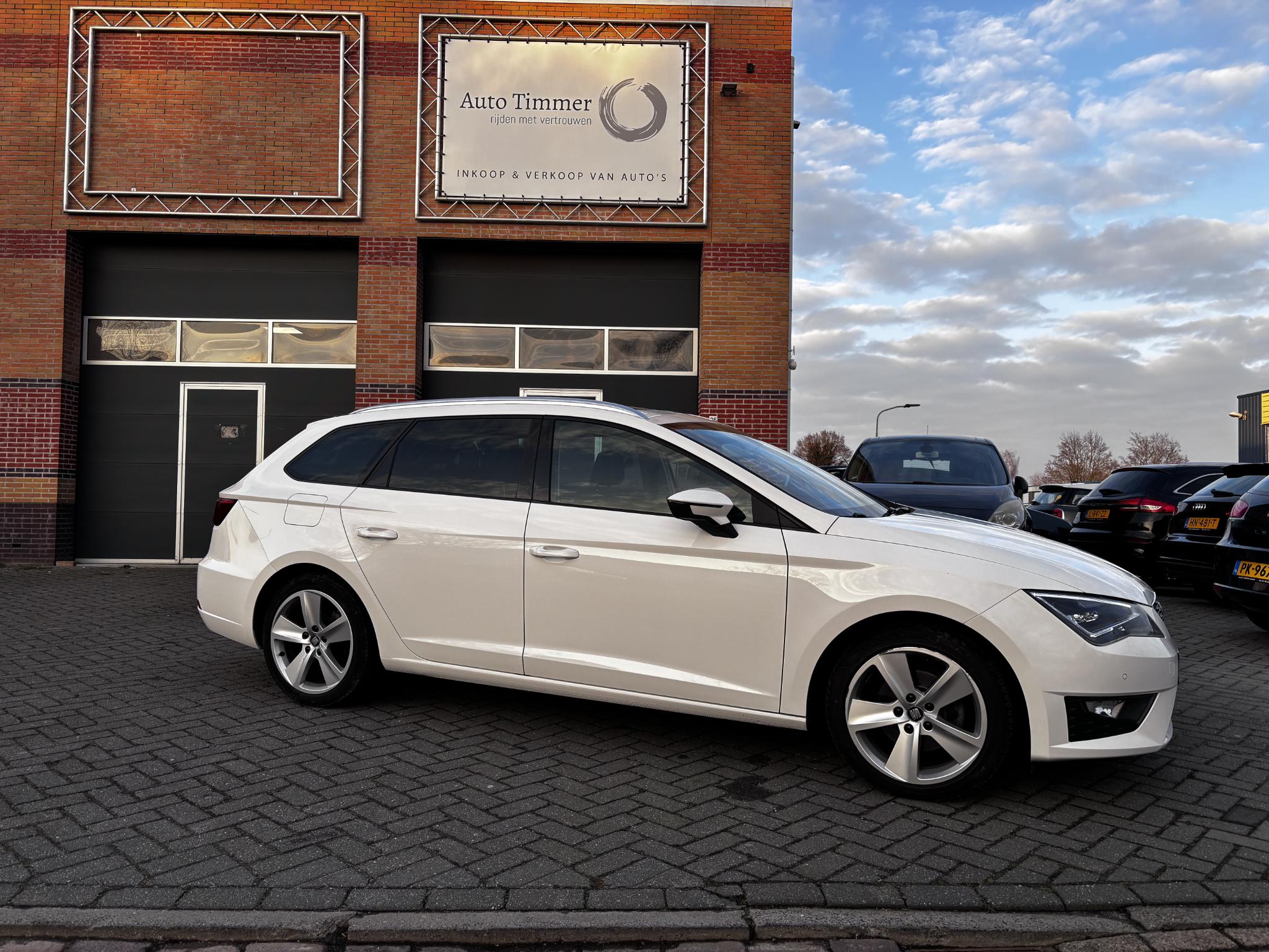 Seat Leon 1.4 EcoTSI FR Connect 2017 - voorkant