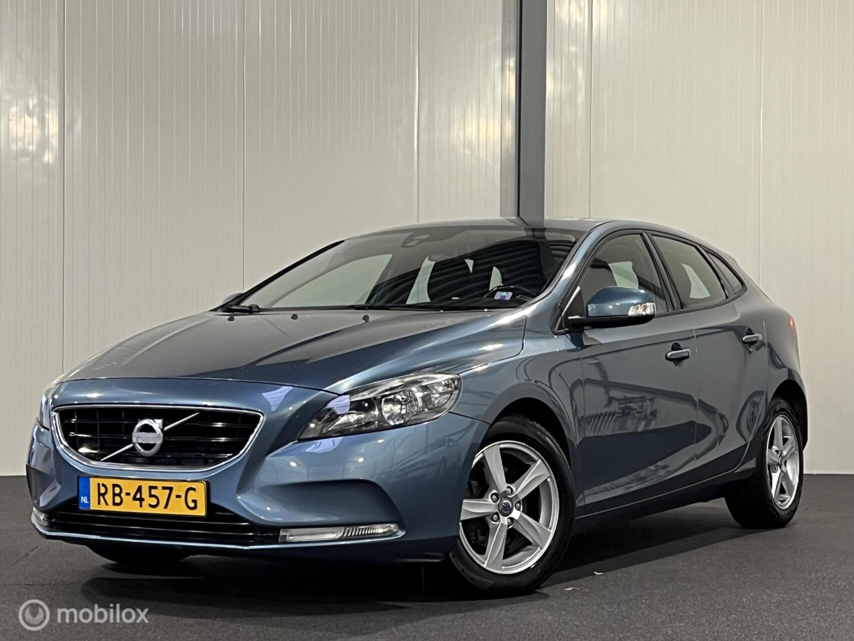 Volvo V40 1.6 D2 Momentum [ historie navigatie cruise ] 2013 - voorkant