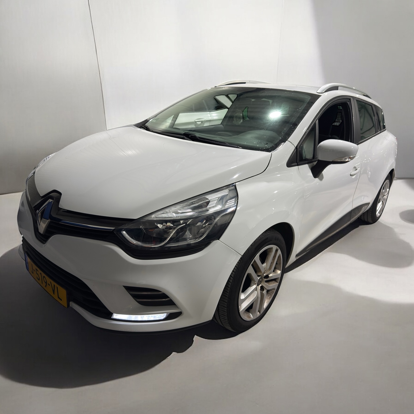 Renault Clio 0.9 TCe Zen eerste eigenaar Dealer onderhouden 2020 - voorkant