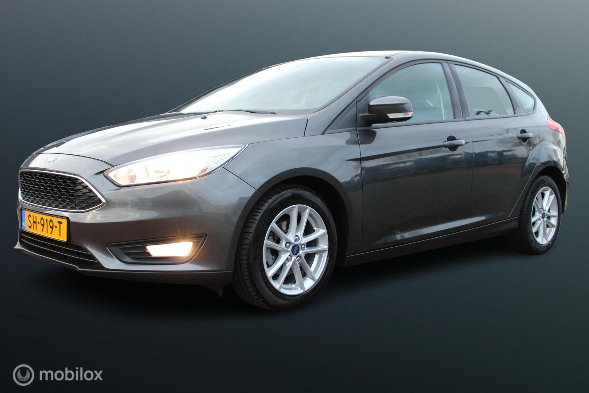 Ford Focus 1.0 Turbo  Lease Edition, Navi, Airco, Cruise, Pdc, App connect, LMV 2018 - voorkant