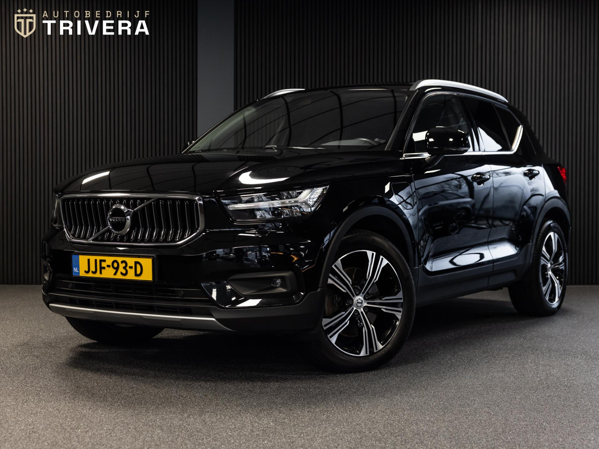 Volvo XC40 1.5 T5 l Recharge Inscription l Pano l Hybrid l Trekhaak I 2de eigenaar 2022 - voorkant