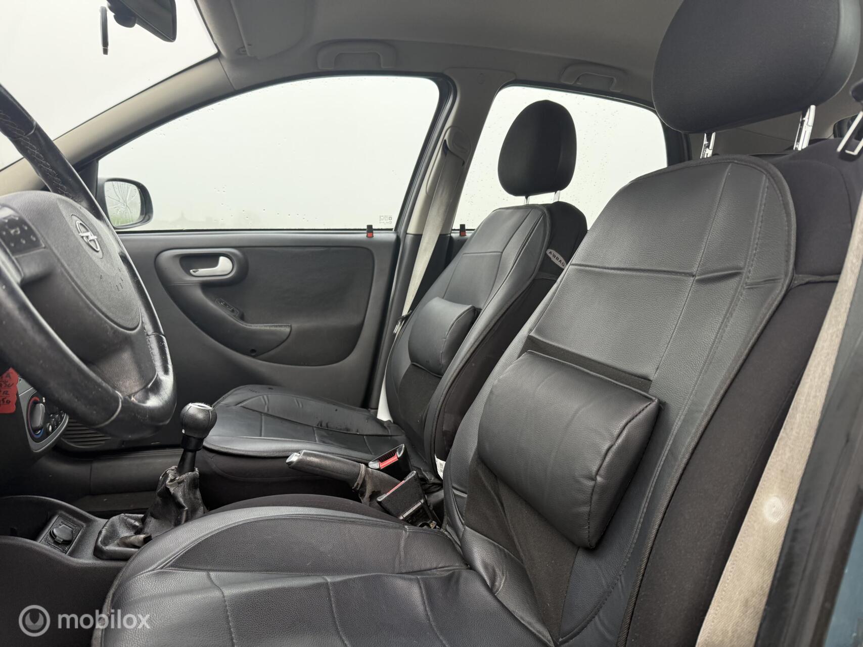 Foto van Opel Corsa-c