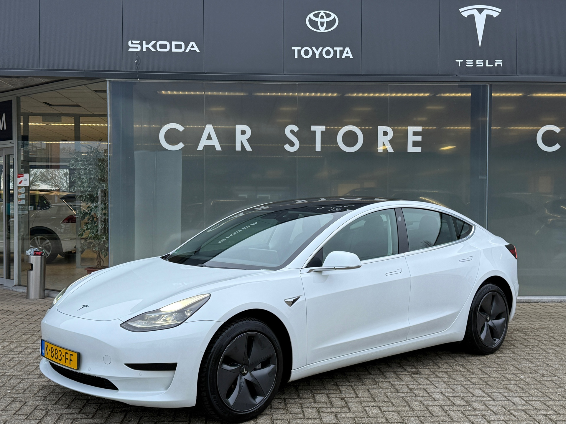 Tesla Model 3 Standard RWD Plus 60 kWh 92% SOH Dealer Onderhouden 2020 - voorkant